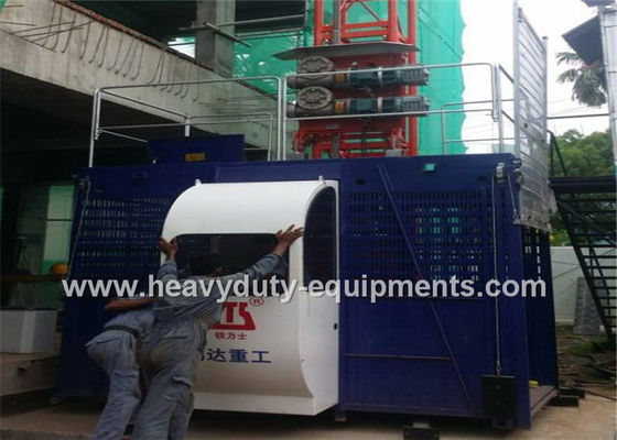 Chine Les ascenseurs de construction ont évalué la vitesse de levage 36m/min utilisée au site de la grande construction de cheminée fournisseur